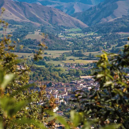 Vvf Pays Basque 2* 圣让皮耶德波尔